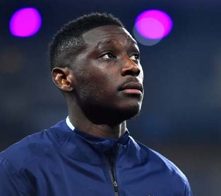 Randal Kolo Muani Pilih Juventus: Stabilitas dan Gaya Bermain Jadi Alasan